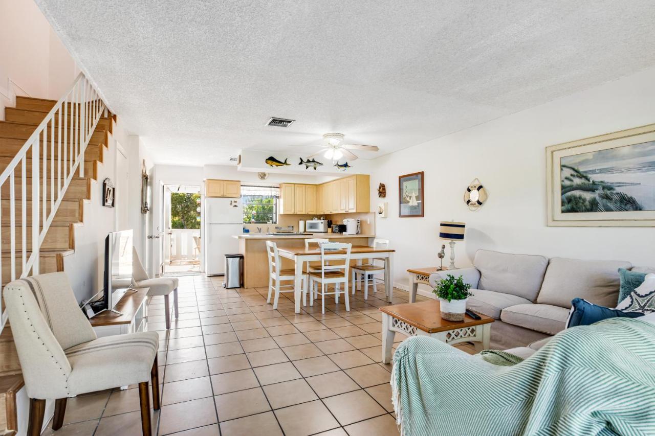 Kawama Yacht Club A4 Apartment